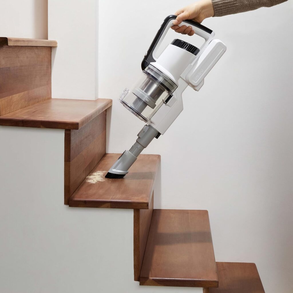 Aspirapolvere Amazon Basics cordless con batteria ricaricabile e filtro HEPA